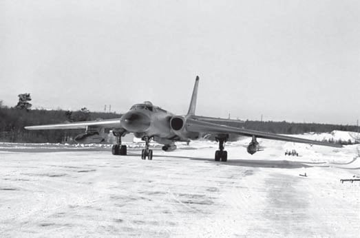 Ракетоносец Ту-16К-10